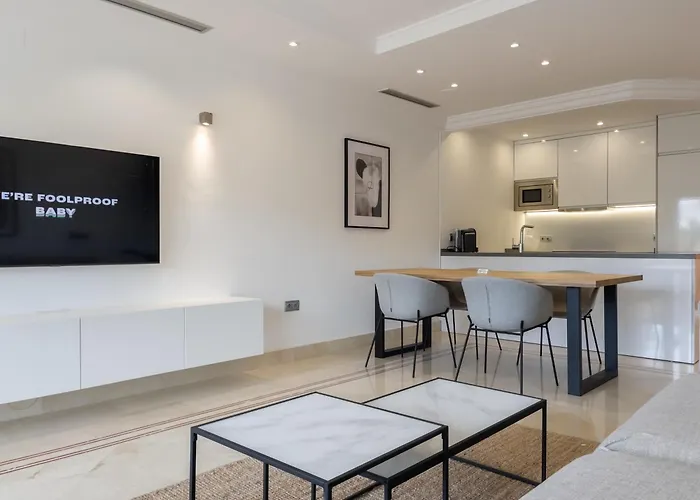 Appartement Aloha Hills Club Luxury Retreat Pools Gym Marbella