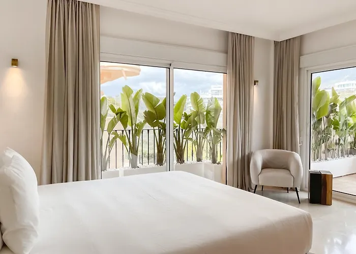 Aloha Hills Club Luxury Retreat Pools Gym *